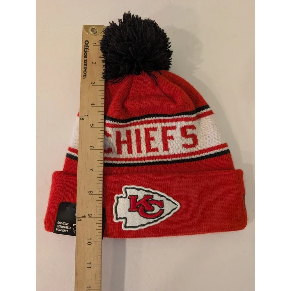 Kansas City Chiefs New Era On Field Beanie Pom Cuffed Knit Hat Cap Fleece Lined